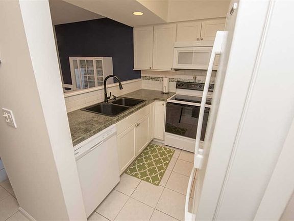 2nd image of 1126 Spearhead Dr