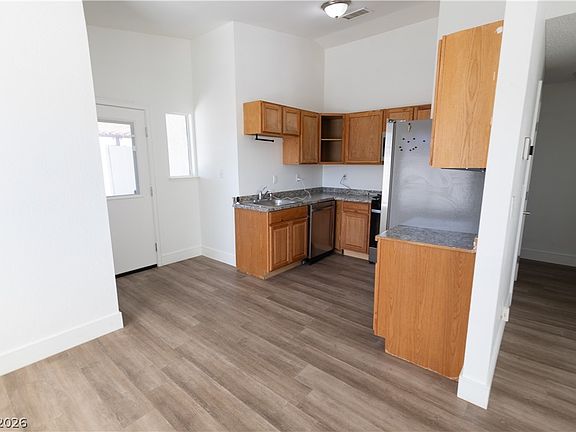 4th image of 1003 Palo Verde Dr