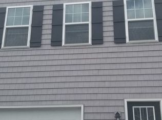 820 Admirals Quay Dr, Mechanicsburg, PA 17050