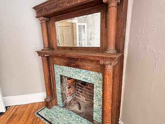 3rd image of 721 Ashland Ave #2F