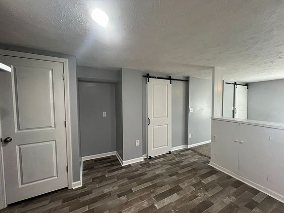 3rd image of 2218C Murchison Rd