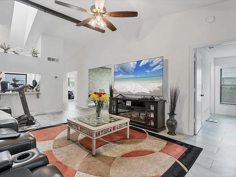 4732 Blackberry Dr — Photo 7
