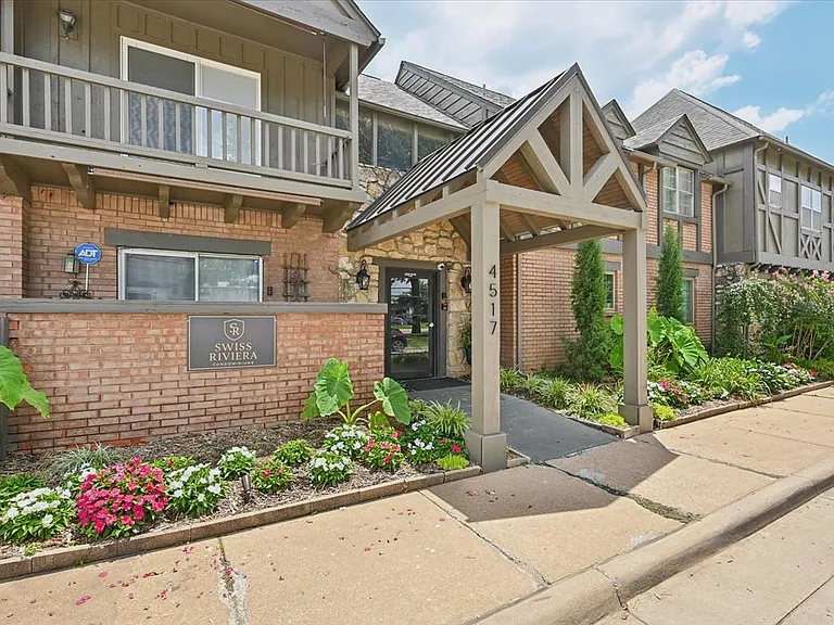 4517 S Peoria Ave #20 — Photo 32