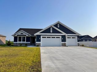 2521 Amelith Rd, Bay City, MI 48706