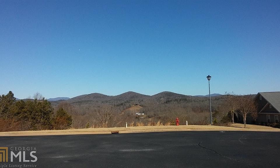 1st image of 370 Summit Dr