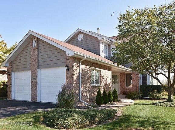 2nd image of 17233 Lakebrook Dr