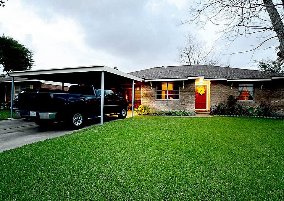 1st image of 3018 Kingston Dr