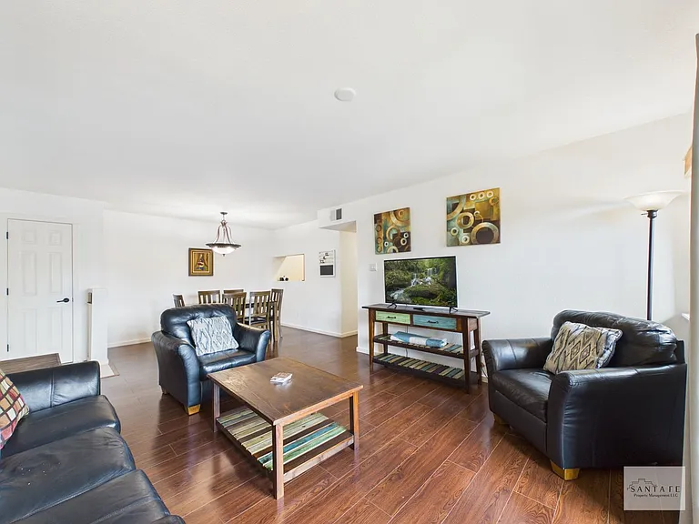601 W San Mateo Rd #70 — Photo 3