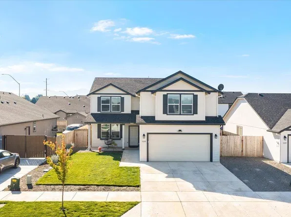 3688 Carlin Dr, Medford, OR 97504