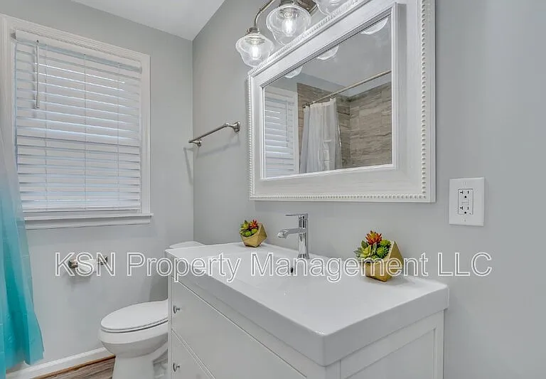 1928 Hawthorne St — Photo 29