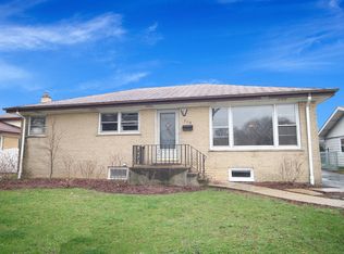 309 W Diversey Ave, Addison, IL 60101