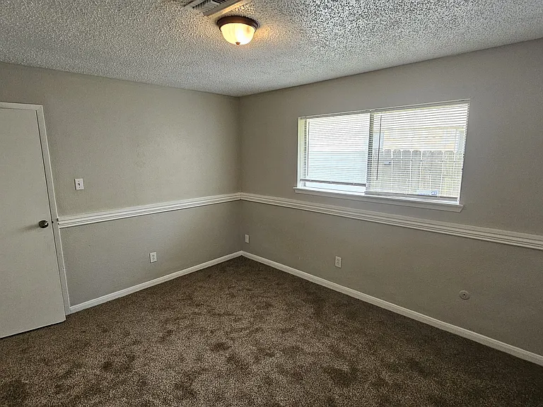 23915 Spring Fork Dr — Photo 17