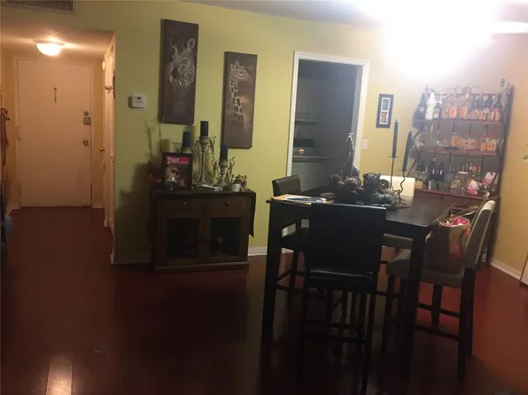 7470 Miami Lakes Dr APT B203, Miami Lakes, FL 33014