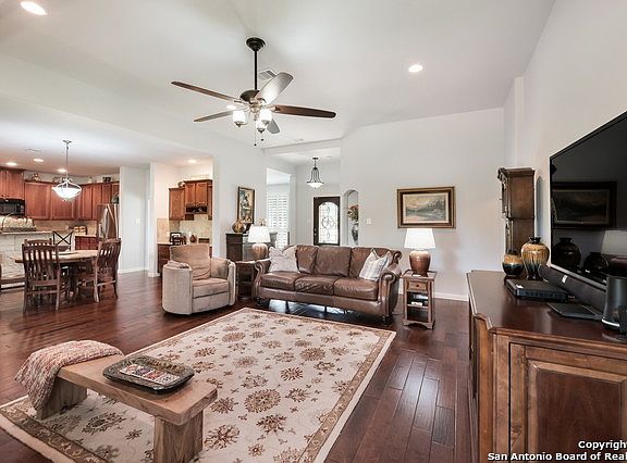 4th image of 1455 Sparkman Dr