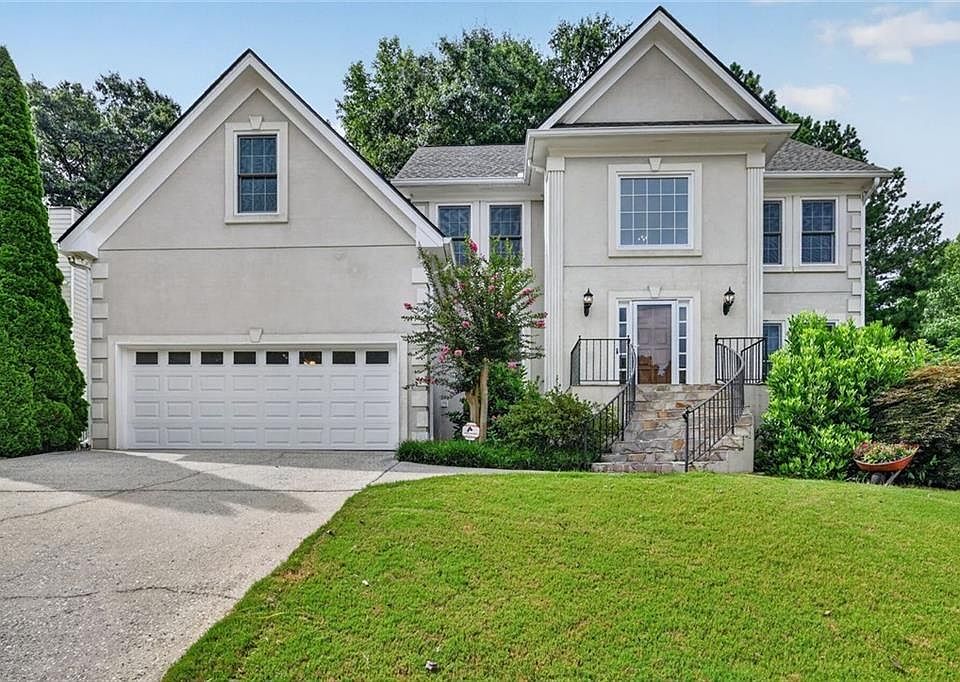 1st image of 3845 Bridlewood Dr