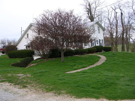 5th image of 1050 County Road 2075