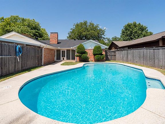 5th image of 1730 San Antonio Ln