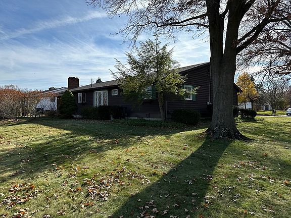 2nd image of 1488 Center Lane Dr