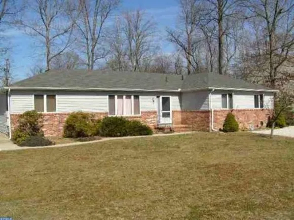 496 W Oak Rd #W, Vineland, NJ 08360