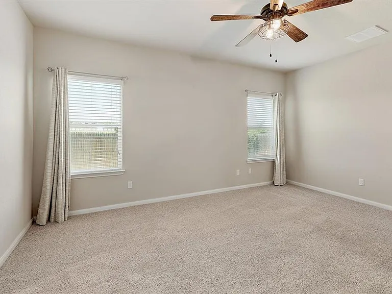 460 Galway Bay Ln — Photo 8