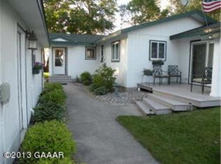 8224 E Lake Carlos Dr NE, Carlos, MN 56319