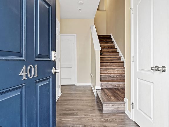 3rd image of 401 Turquoise Ln