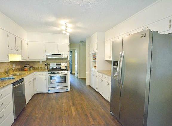 3rd image of 3813 Greenrock Ct