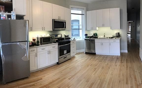 3rd image of 1324 W Eddy St #1