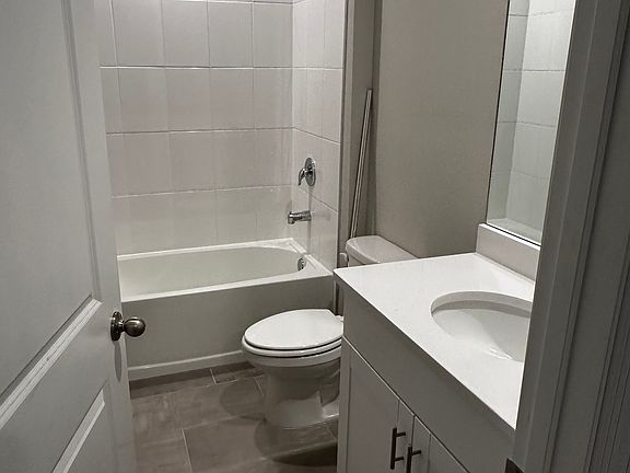 3rd image of 119 Lovely Ct