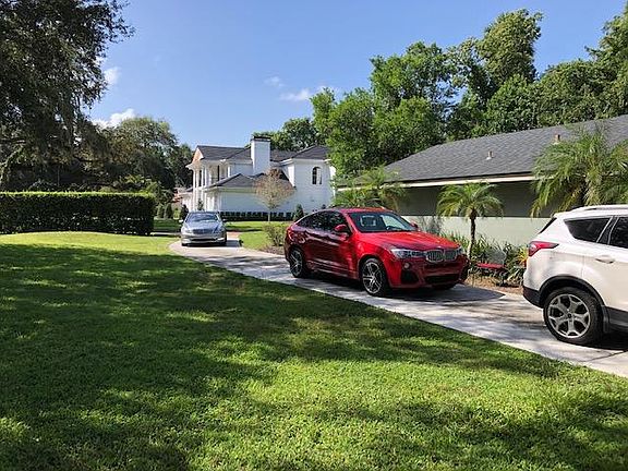 Entry to the long driveway from Stovin Street