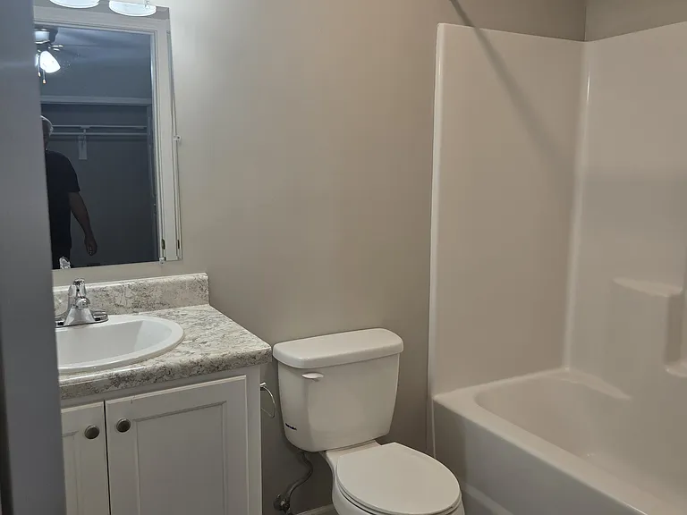 800 N Augusta Ave #802 — Photo 7