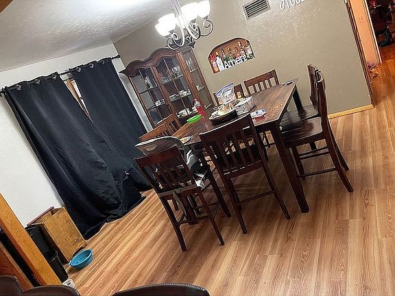 3rd image of 609 Broadway Ave