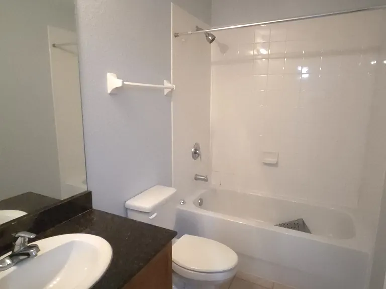 8208 Downpatrick Ct — Photo 26