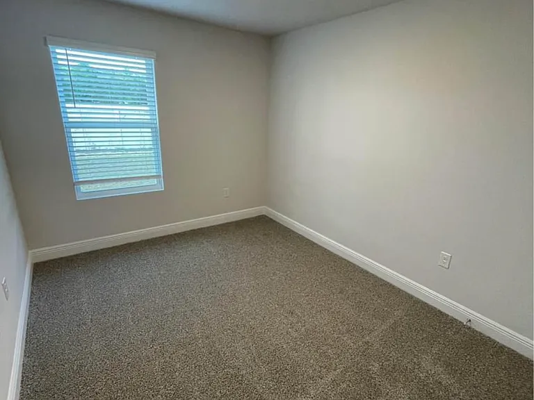 1227 Fairchild Village Dr — Photo 6