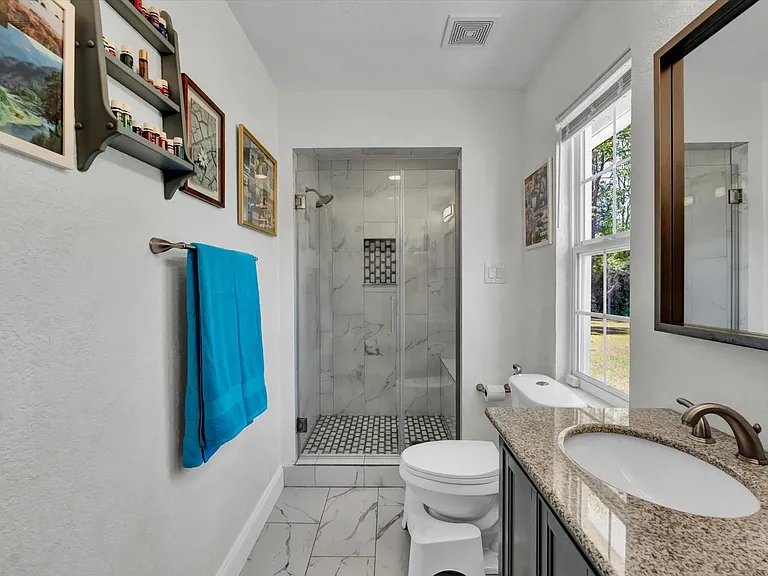 245 Country Circle Dr E — Photo 20