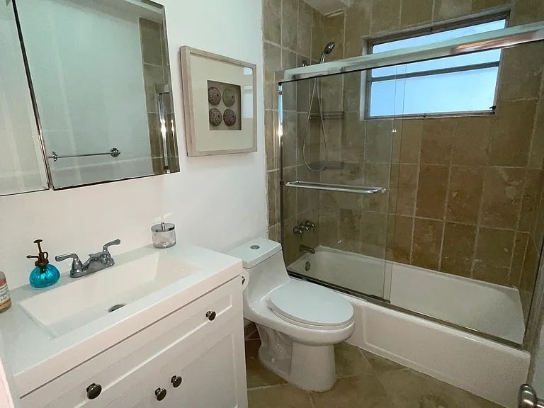 1021 Michigan Ave #7 — Photo 9