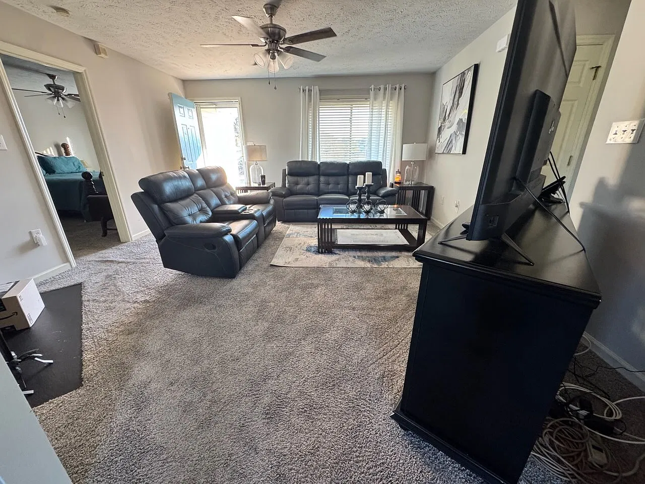 3 bed, 1242 sqft, $1,575 — Photo 3