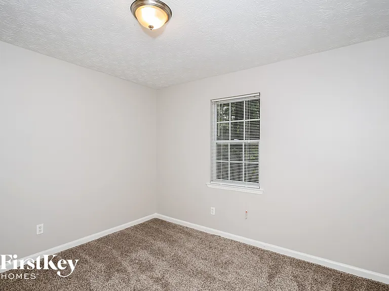 1158 Iron Gate Blvd — Photo 11