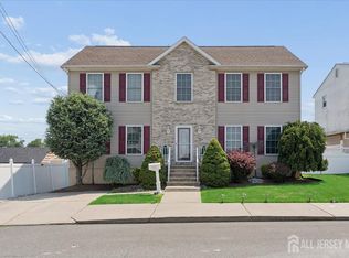 130 Clauss St, Carteret, NJ 07008