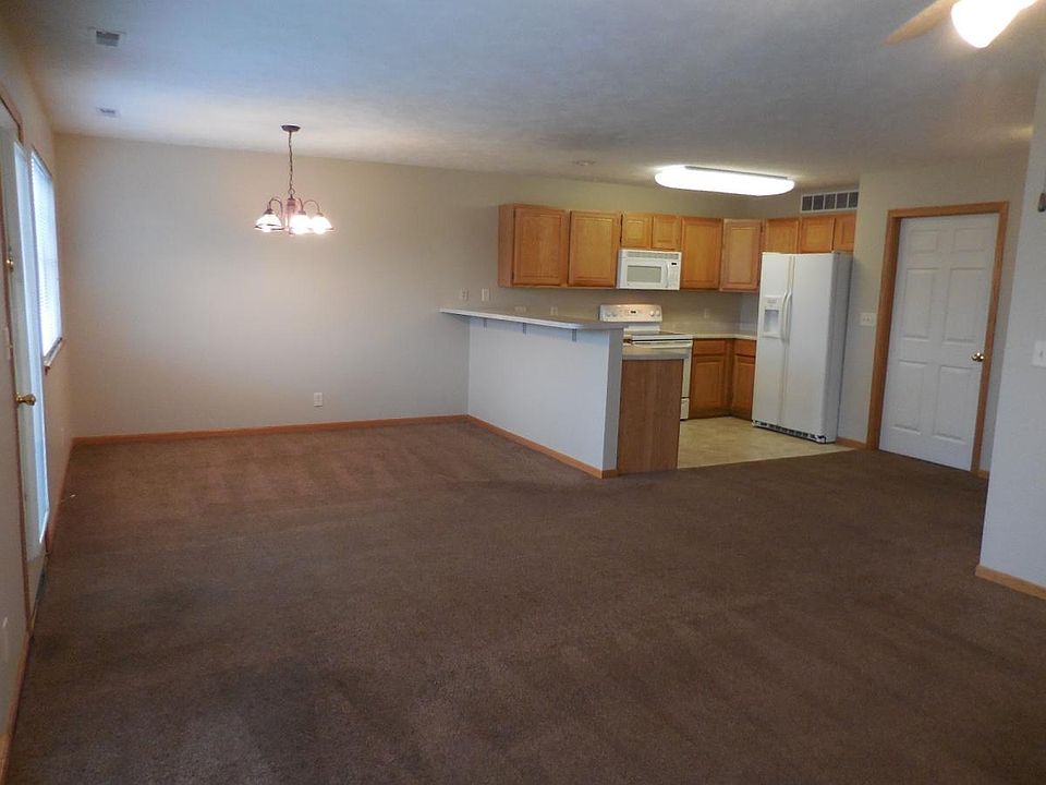 2nd image of 6706 S 90th St