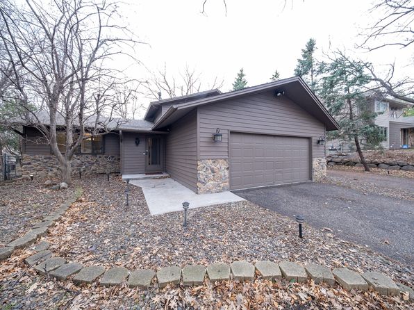 6900 Woodland Dr