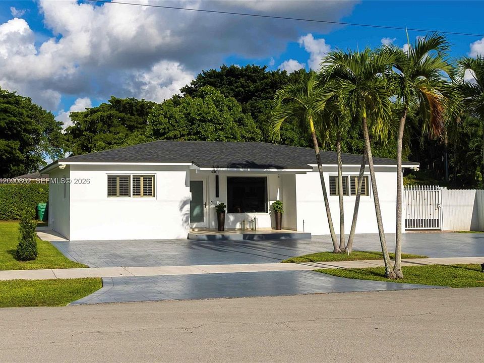1st image of 4301 SW 85th Ave
