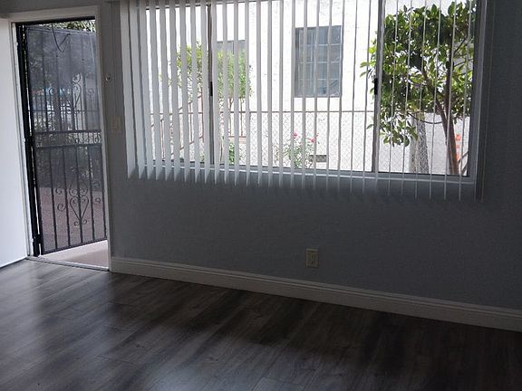 3rd image of 6347 Malabar St APT 4