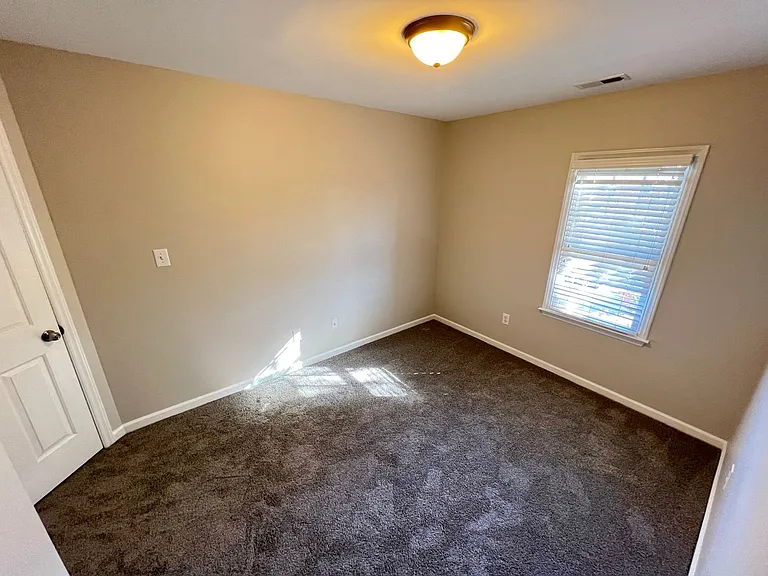 50303 Governors Dr — Photo 24