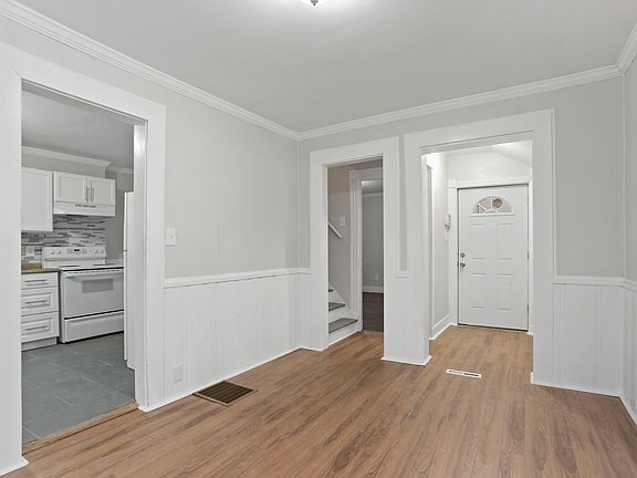 5th image of 393A Huntington St #A