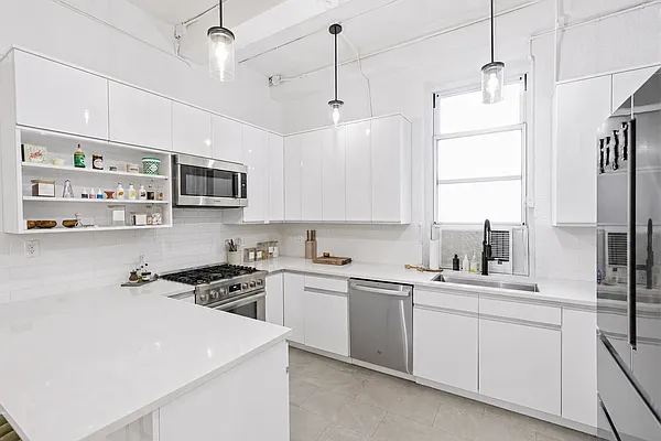 Kitchen, photo 1