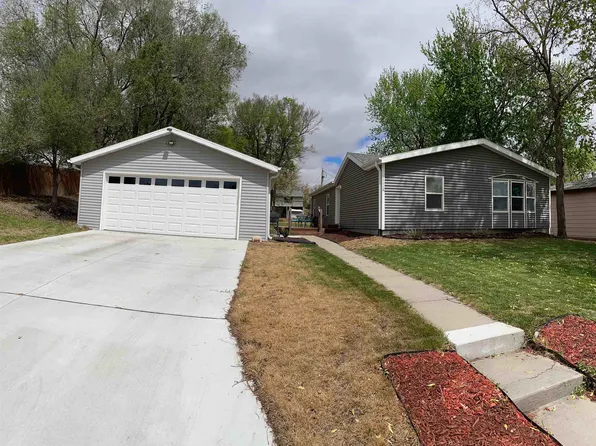1110 18th St, Gothenburg, NE 69138