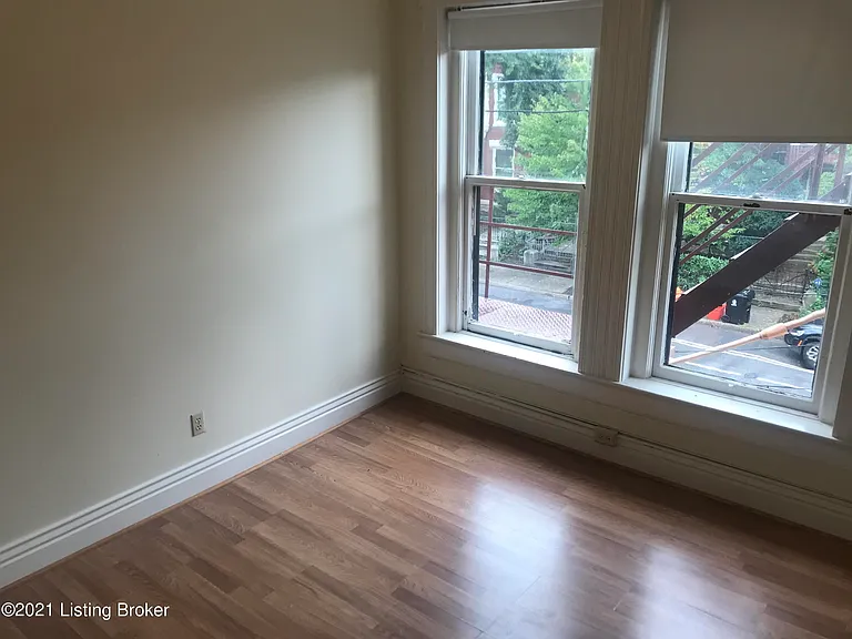 1304 S Brook St #2 — Photo 5