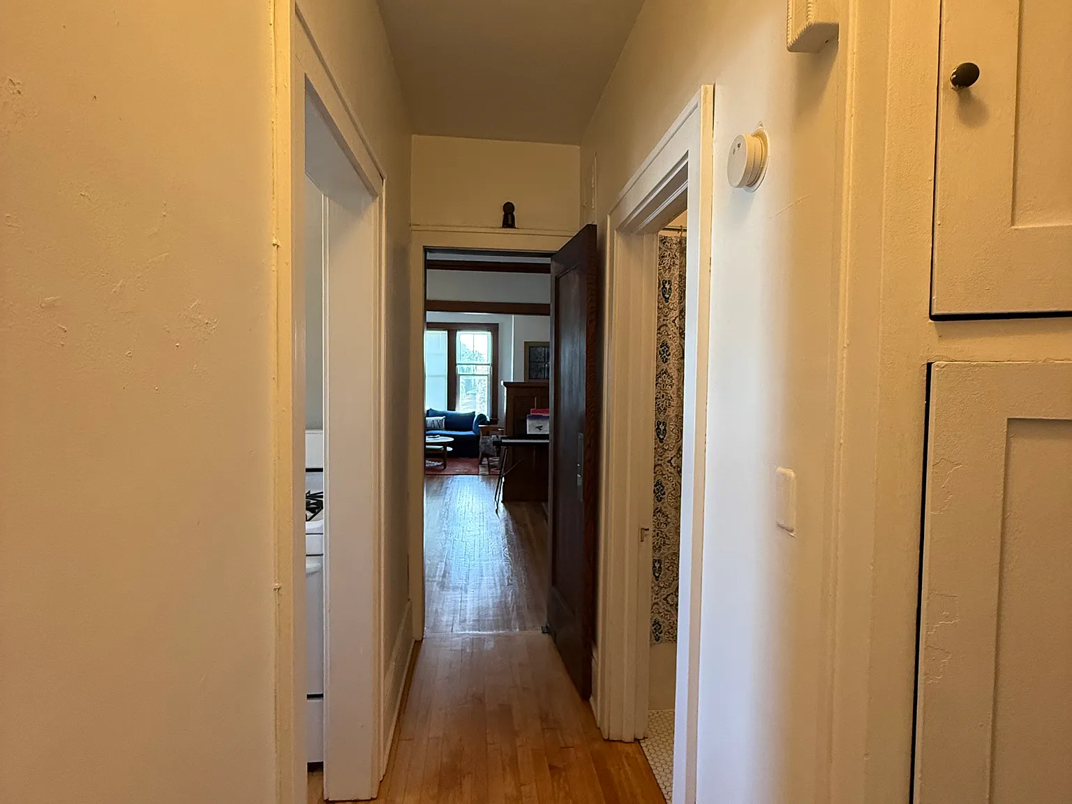 1 bed, $1,299 — Photo 2