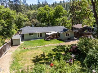 832 S 3rd St, Jacksonville, OR 97530